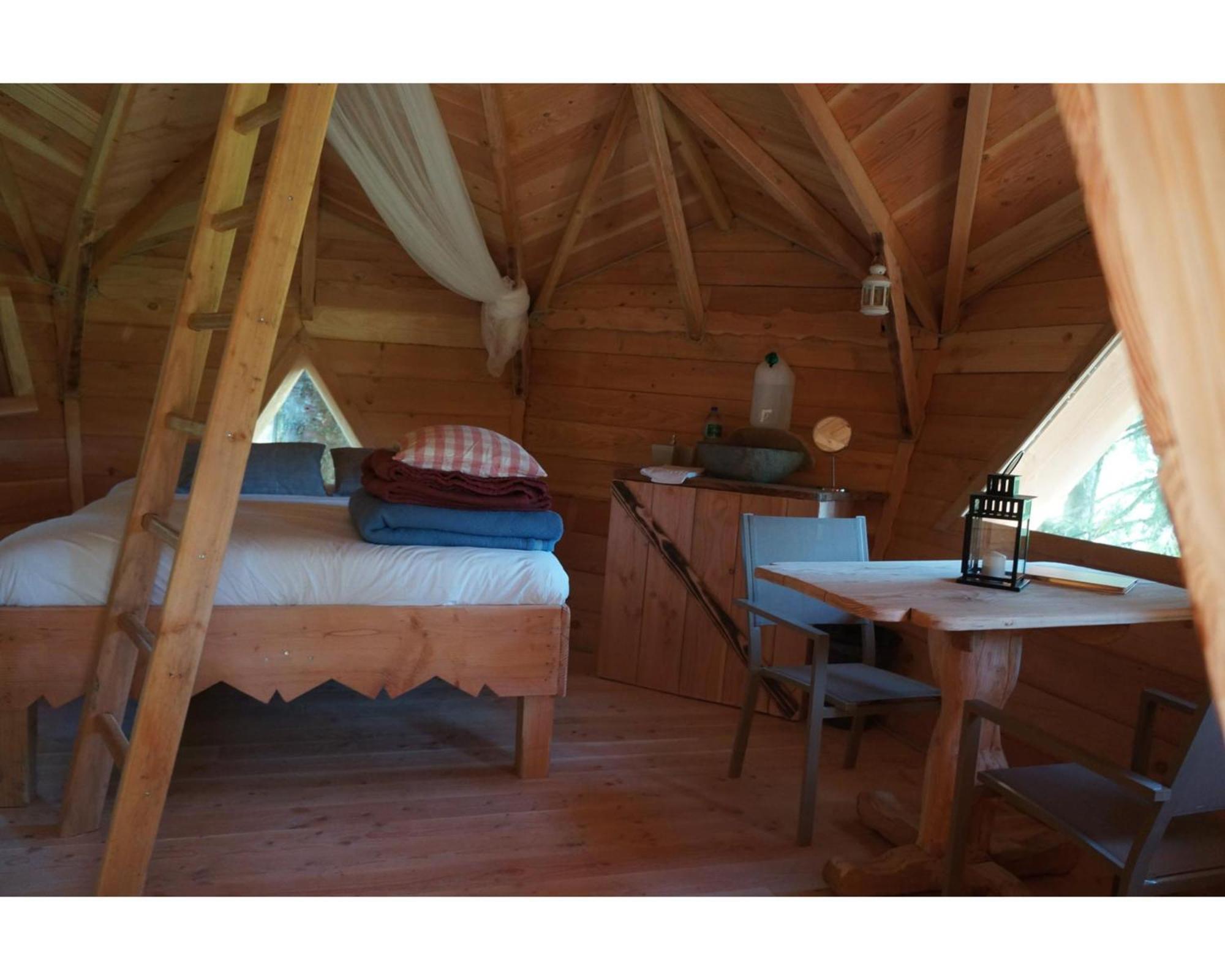 Cabanes Des Volcans La Tour-dʼAuvergne Zimmer foto